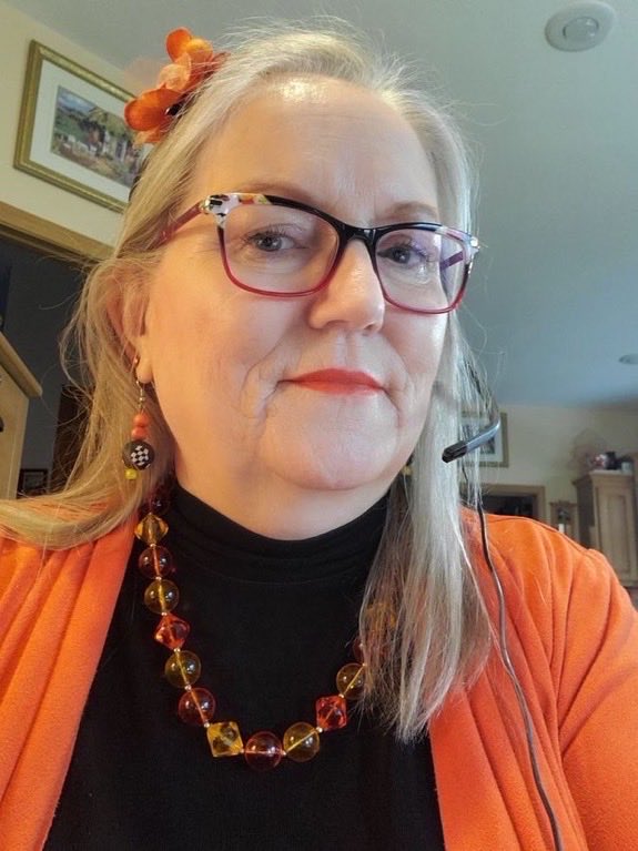 Annette Suzan tweet media