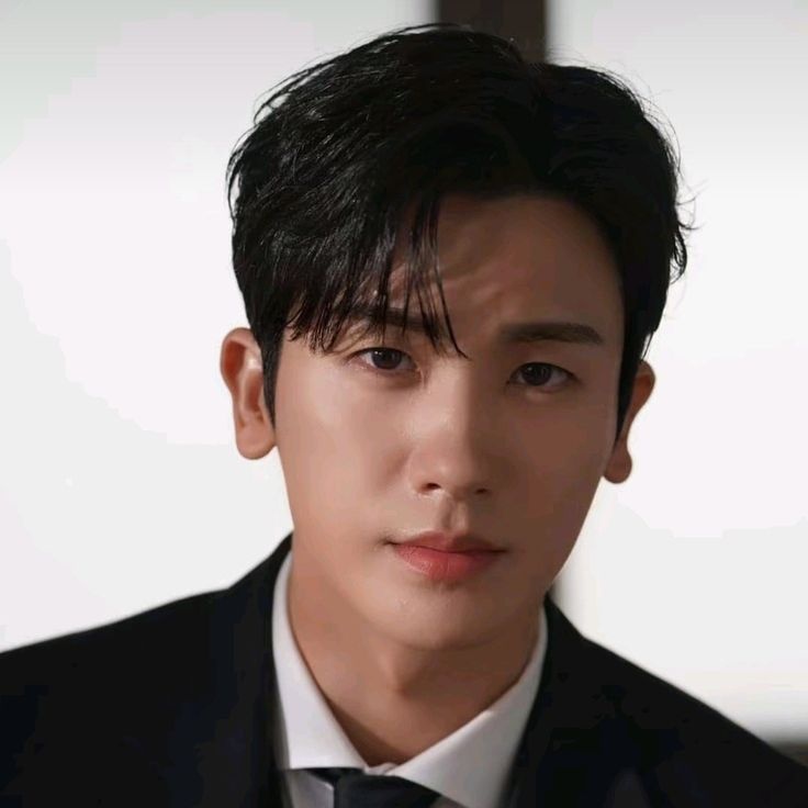 wwdanbam's tweet photo. My dream pairing kdrama 2027 https://t.co/v5dilHxqiA