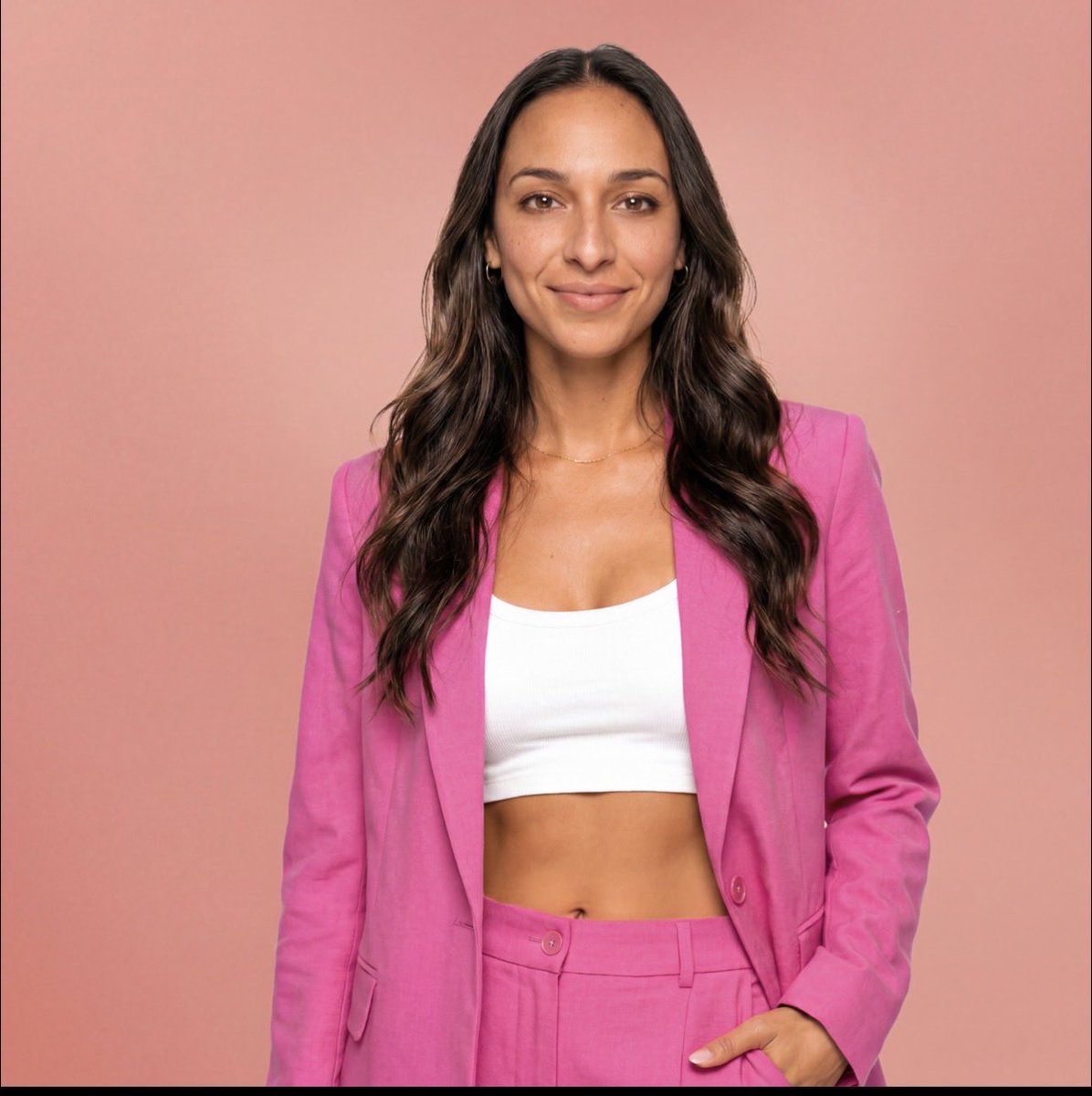 STORYPLUSTF1's tweet photo. Un leak vient de sortir des soi-disant portraits des candidats. Fake ou pas ? À vous d’en juger. 👀
#Secretstory https://t.co/CD3LcKRqaI