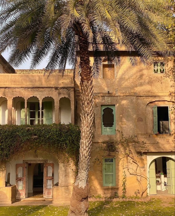 warda3931's tweet photo. حد عنده صور غروب جديده وياريت لو حد مصور بإيده😍🤌🧡 https://t.co/EbGsHtuiI0