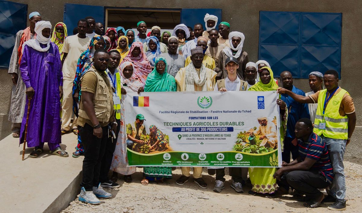 PNUD_Tchad's tweet photo. 🌱 « Nous avons appris des techniques simples et efficaces que nous pouvons appliquer directement dans nos champs pour améliorer nos récoltes et la vie de nos familles. »

🙌 Plus de 300 producteurs et productrices des communes de Baltram, Mahada et Mitteriné ont renforcé leurs compétences en techniques agricoles durables afin d'améliorer leur productivité, leur sécurité alimentaire et leur résilience.

#Résilience #Stabilisation #Agriculture