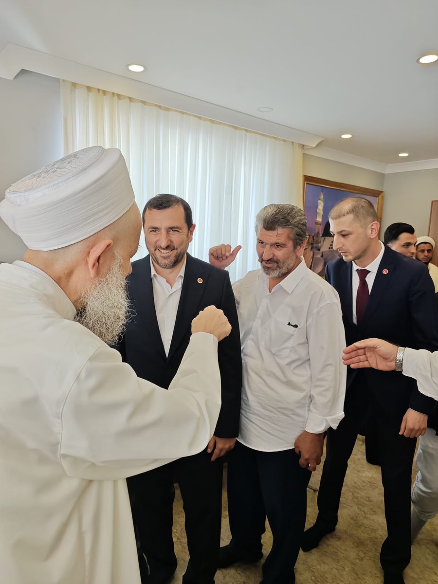 sancaktepsaadet's tweet photo. Genel İdare Kurulu Üyemiz Sayın Hüseyin Oruç ile birlikte, Sayın Yusuf Ziya Gümüşel Hocaefendi’yi ziyaret ettik. Misafirperverlikleri dolayısıyla kendilerine teşekkür ediyor, sağlık ve afiyetler diliyoruz. https://t.co/6OWgLvLpuj