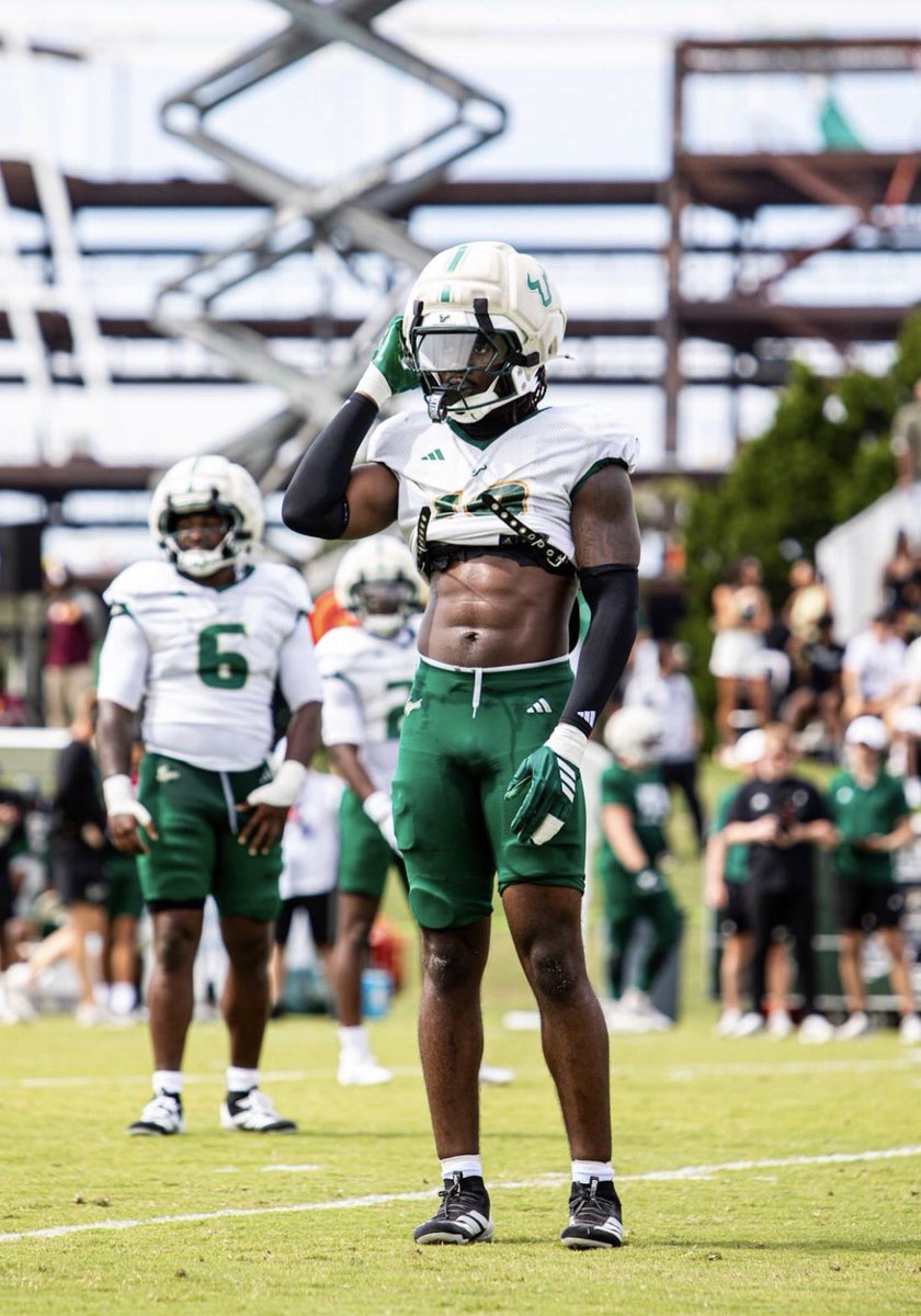 Touchmoney_9's tweet photo. USF offered 💚💛!!!
#agtg 
@Big_Glitch @ZBlostein247 @marco_mart1205 @shamar_Meikle https://t.co/YQRzPtmHmE