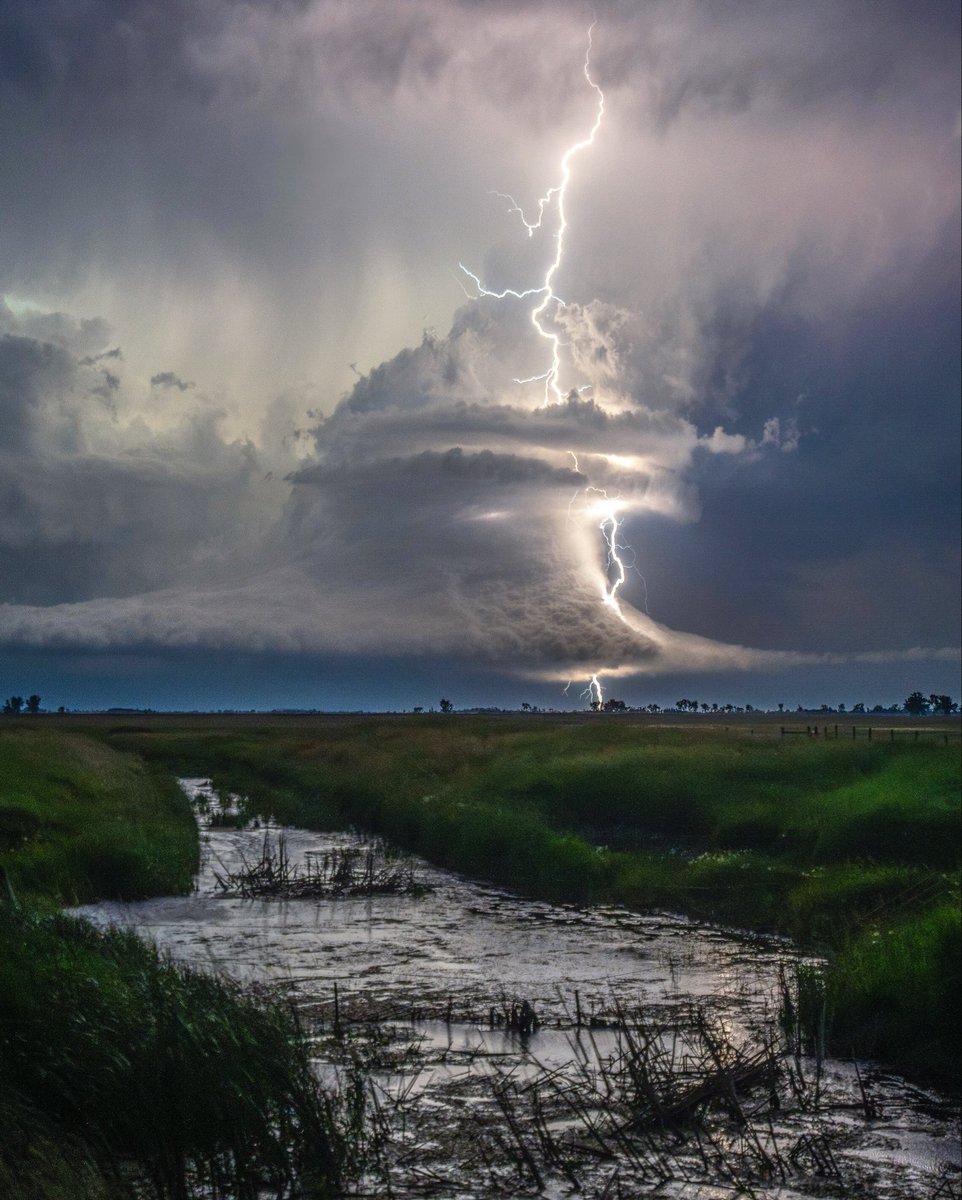 georgeilstrup's tweet photo. One year ago today North Dakota went nuts https://t.co/yVFp1zXw4R