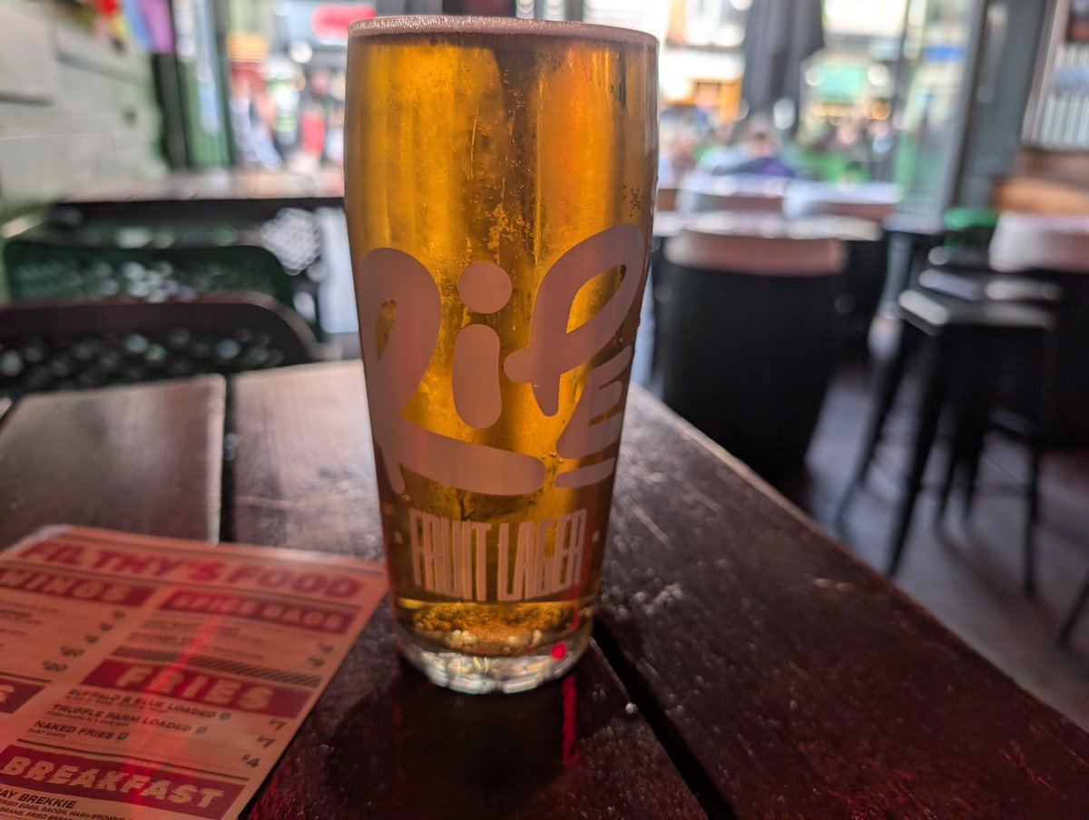Pint of 45 tweet media