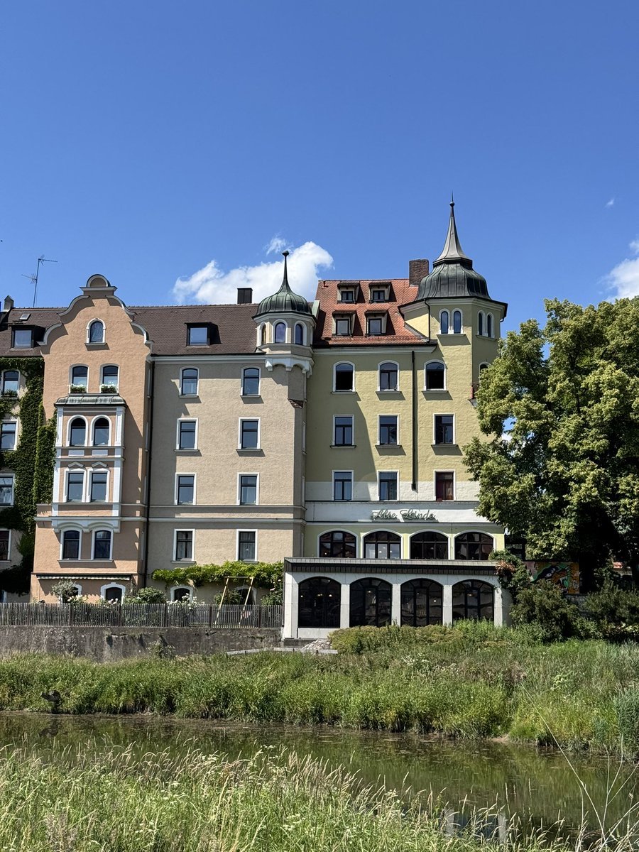 ciravine's tweet photo. -Regensburg https://t.co/sw3jVHUA0X