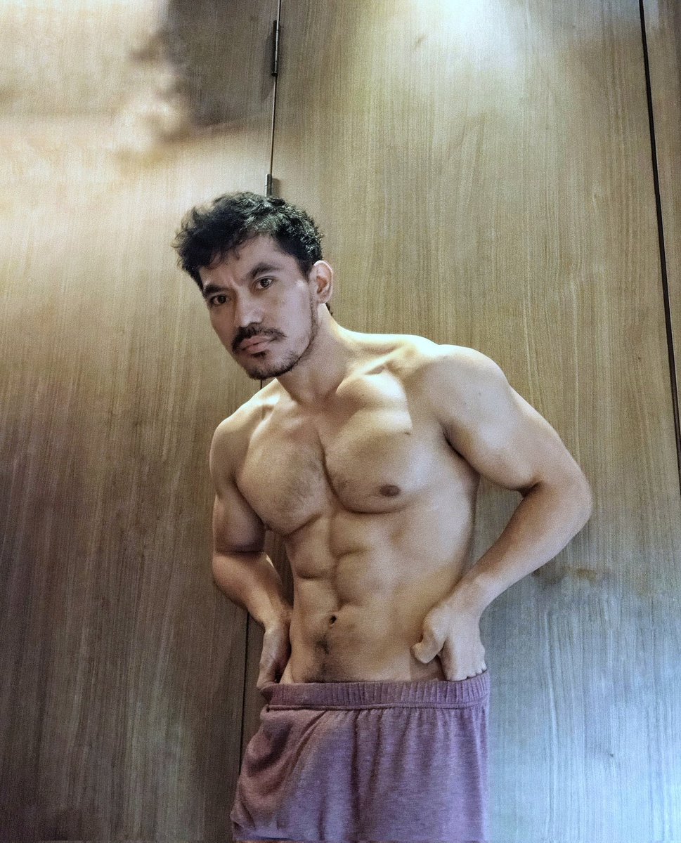 Poppyloves1802's tweet photo. #bigdick🍆💦♥️🇲🇨 https://t.co/akP0ZRfYMd