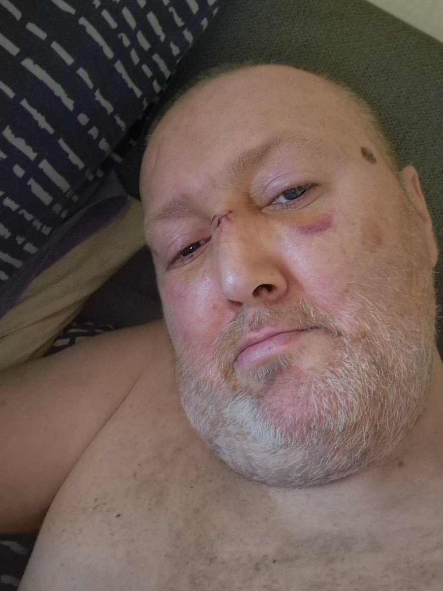 WallPoet's tweet photo. Fell! Really happy! https://t.co/yhyCtIrR3N