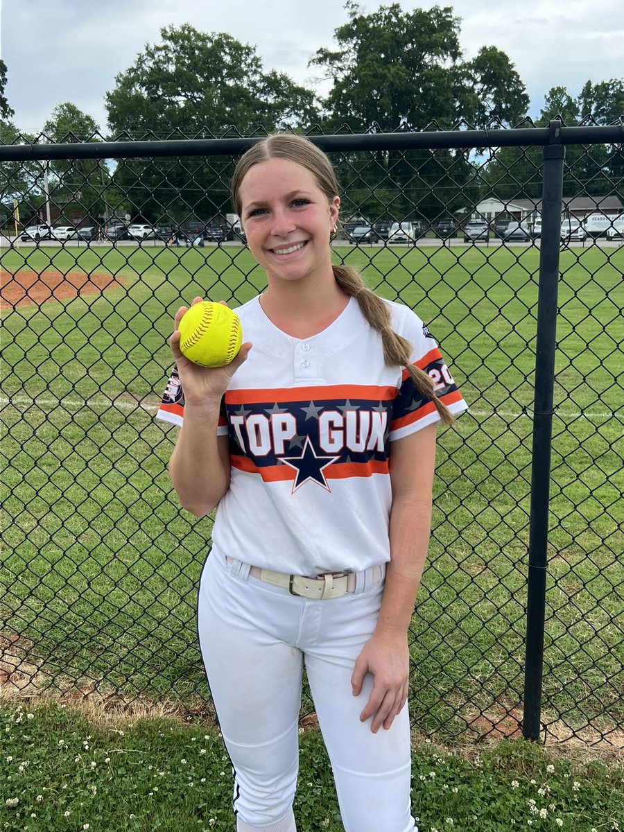 TopGunKY29_30's tweet photo. Day 3 started with another bomb. Let’s go Hadley Elkins! 💪🏼 https://t.co/30ioXmApzp