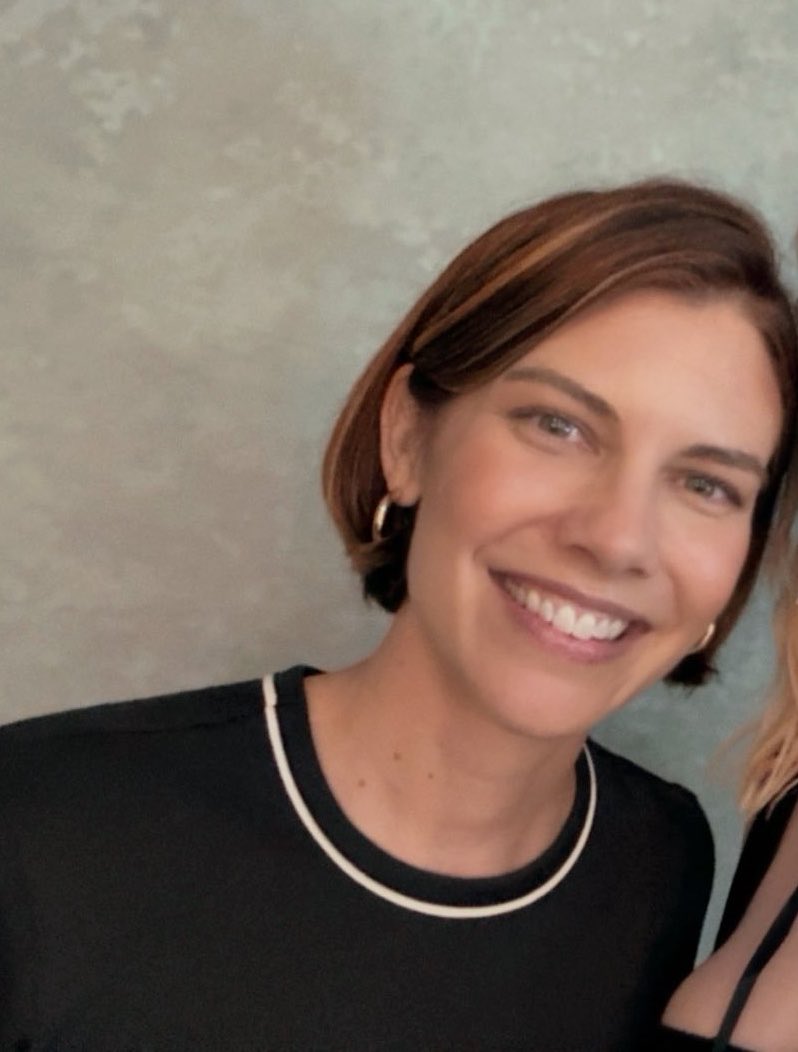 sweetiecohann's tweet photo. the prettiest girl ever 😭🫀💗 my heart can’t cope with how happy all this content has made me lately, love you so much lauren cohan, im gonna cry https://t.co/6AnzKn9ICP