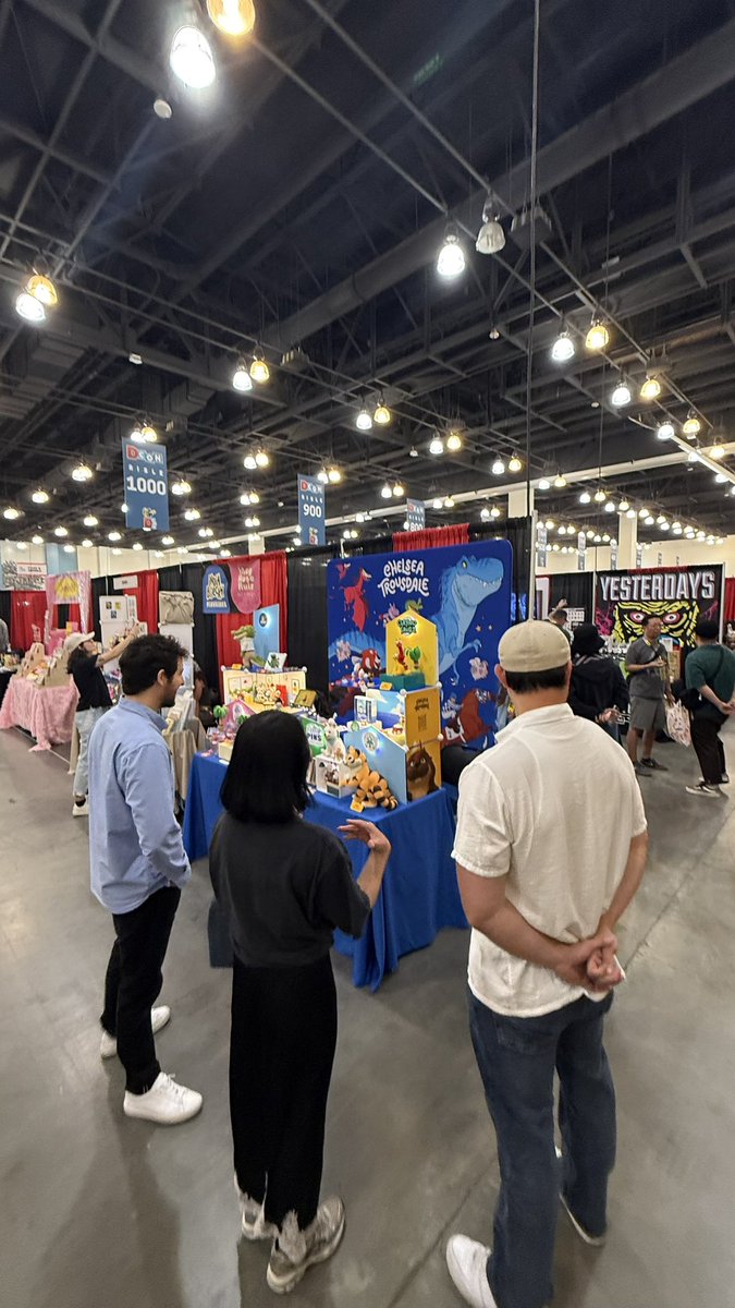 ParksAndCons's tweet photo. #DesignerCon is open! https://t.co/bxzikMuwIu