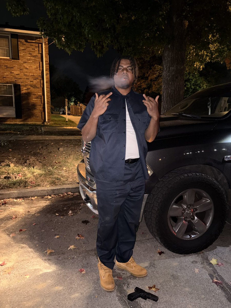 Tashawn54's tweet photo. Feel Like I’m Gucci Mane In 2006 
@gucci1017 
#Burr🥶
#indy 
#naptown https://t.co/ShPHoAWpi5