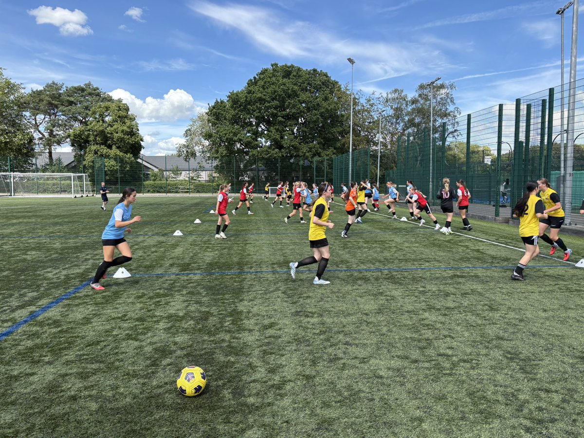 G2CollegeSoccer's tweet photo. 📸 | A big thanks to everyone who made today’s event in York ☀️.

A brilliant turnout with some real quality on display. The players can be extremely proud of their performances in hot conditions!

Safe journey home to all involved.

#EventDay
#Opportunity
#Go2Community

🇬🇧⚽️🇺🇸🔥 https://t.co/5PseZpkXEg