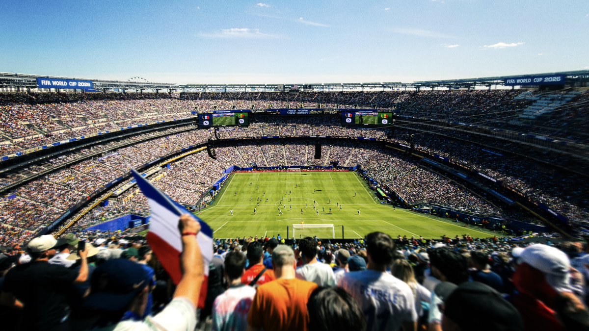 julianmbright's tweet photo. World Cup at Met Life Stadium 🇫🇷 https://t.co/pLmGjKFaW1
