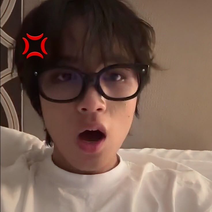 urfavvleehaenie's tweet photo. 🐬 ไม่งั้นแฮชานจะงอน

🐻 หนูไม่ได้ขี้งอนสักหน่อย! 💢 https://t.co/pjilgzdOvX