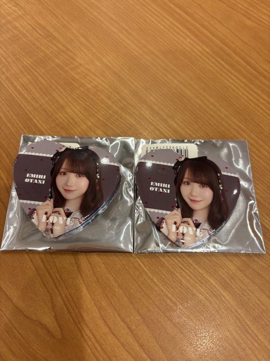 _________56__'s tweet photo. イコラブ ランダム缶バッジ トレ 

譲  大谷

求  佐々木　大場

21日国立で手渡し出来る方
お気軽にお声掛けください🙇🏻‍♀️ https://t.co/i2jTtkes0p
