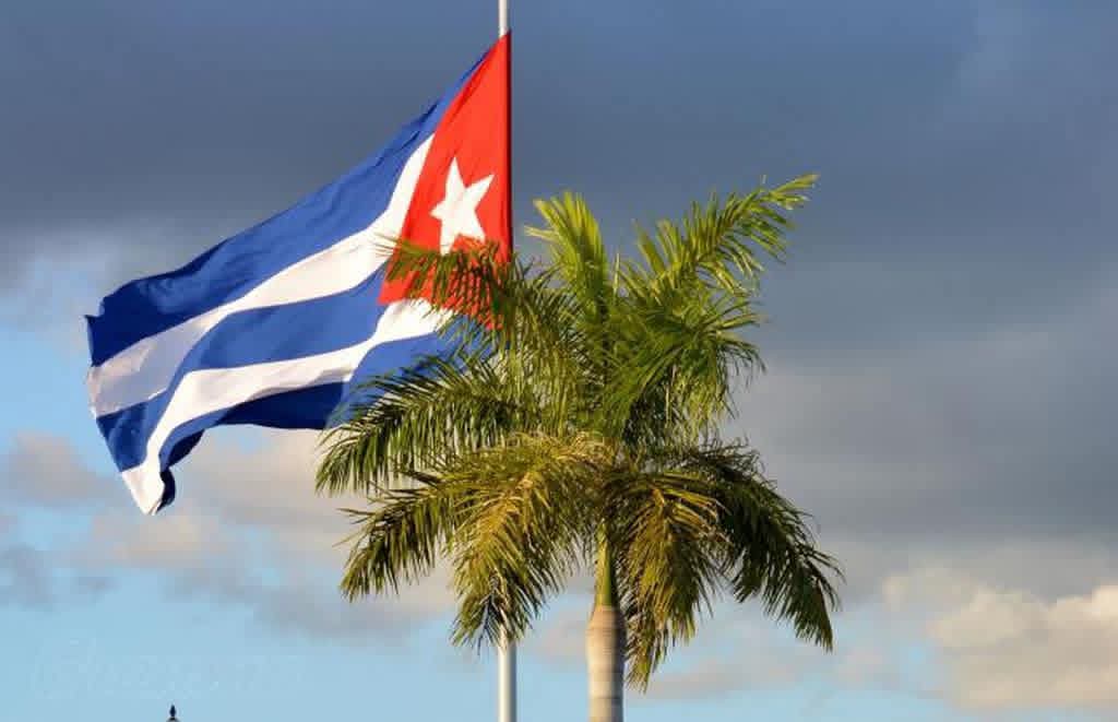 EstadisticoDPE's tweet photo. Si eres cubano, si eres patriota, si eres de los que no se rinden, si eres MARTIANO, si eres REVOLUCIONARIO....... ENTONCES eres de los mios, de los que dicen vamos a tirar pa' lante. https://t.co/n54SARYtlp