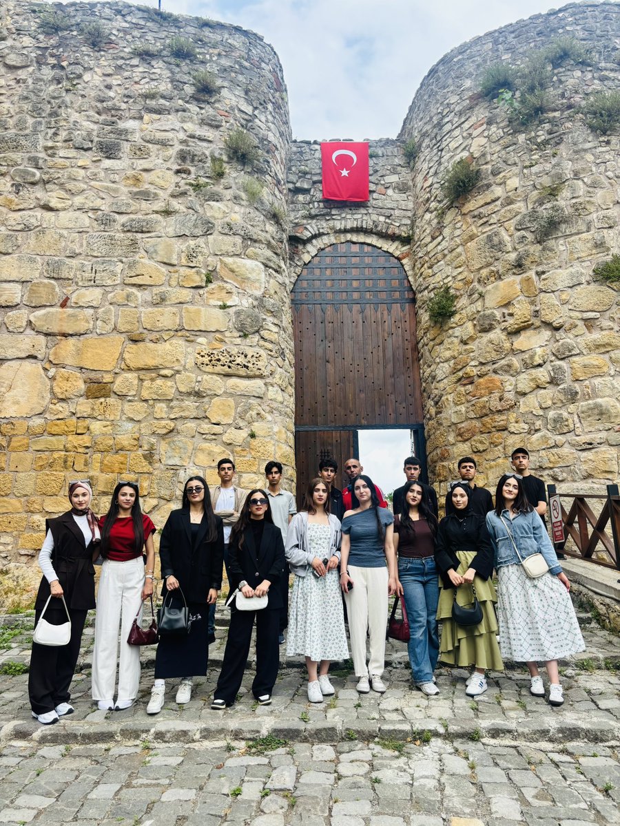 EgilAlpaslanAL's tweet photo. Okulumuz Tiyatro kulübüyle yakından ilgilenen ve onları hafta sonu kendi ili Orduya geziye gönderen ilçe Kaymakamımıza sonsuz teşekkürler 👏👏@Volkanhulur @atabeyahmt @vali_zorluoglu @sadoglu_salih @EgilKaymakamlik @dbakirvalilik @SirineEronat @seydaoglufirat @acabukcabukhot1 https://t.co/UqElUAA2SM