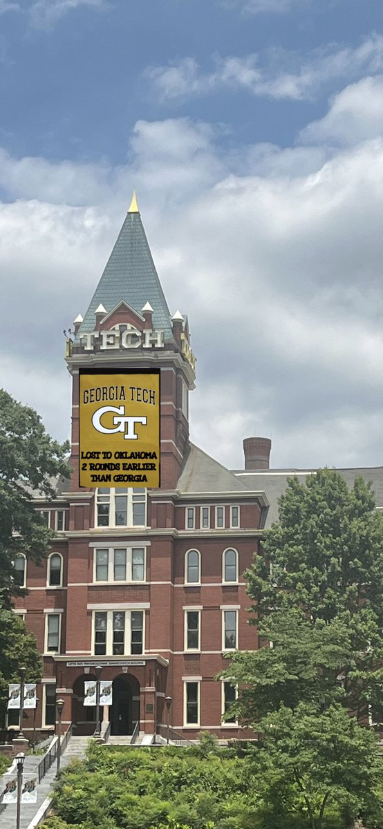 UGASPIKESQUAD's tweet photo. “i’m a rambling wreck from georgia tech, and a hell of a first round exit every year” 😭😭 https://t.co/xxzTgevgCt