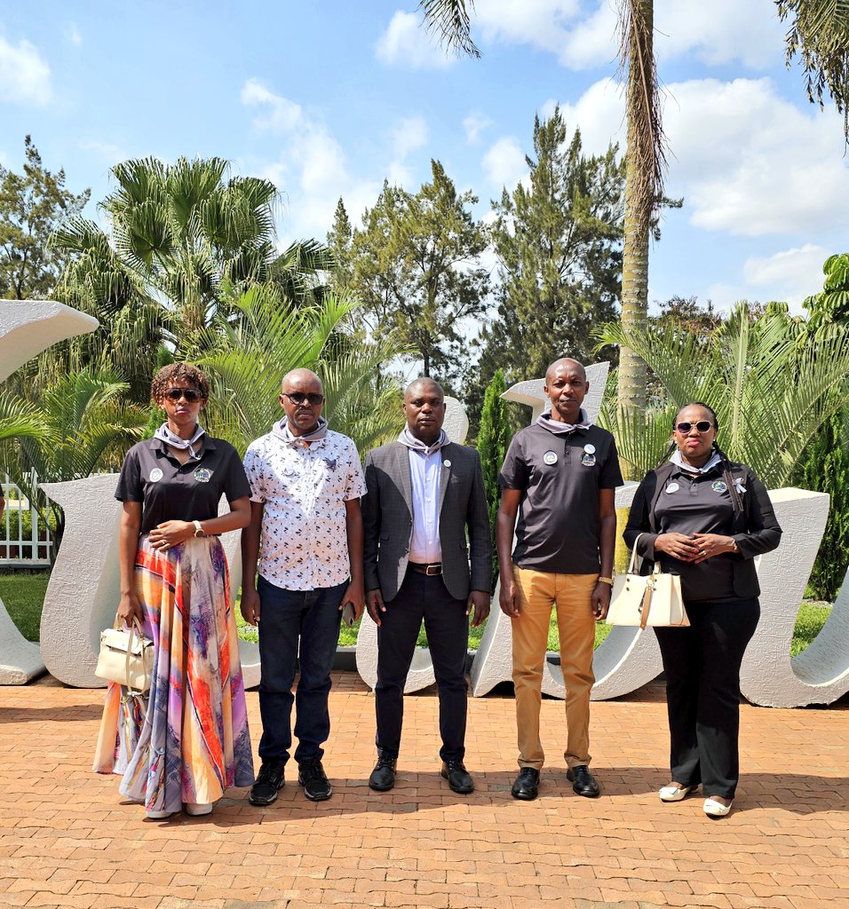 RNMU1's tweet photo. Today,RNMU joined @cestrar &amp; other trade unions in the 32nd commemoration of the 1994 Genocide against Tutsi, honouring former employees/members of Trade Unions who lost their lives . We remember them with respect &amp; reaffirm our commitment to “Never Again.” #Kwibuka Twiyubaka🕯️ https://t.co/RsVezKvOVZ