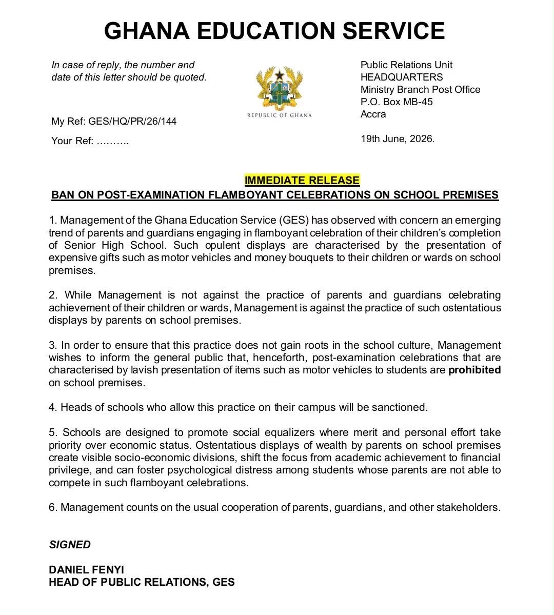 tv3_ghana's tweet photo. GES has banned flamboyant post-examination celebrations on school premises, including gifts of cars and money bouquets. 

Heads of schools risk sanctions for non-compliance.

#3NewsGH https://t.co/ec1I6P0kpM