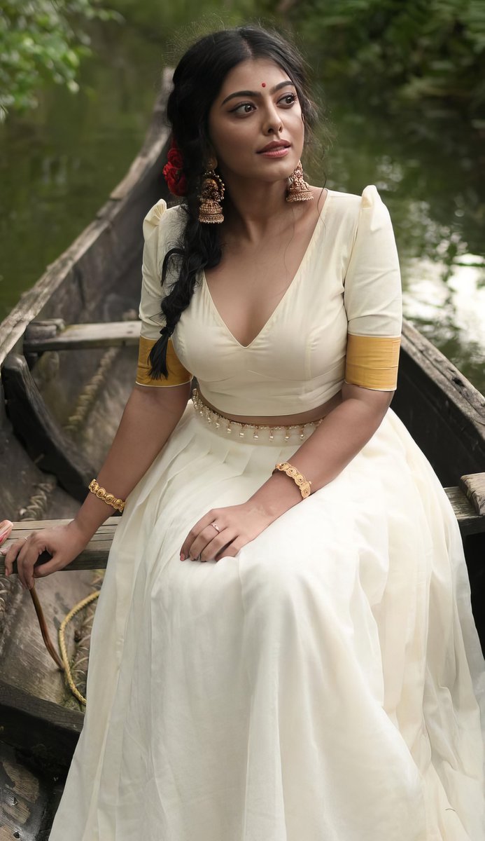 INDACTRESSPIC's tweet photo. Wishing the Beautiful actress Merin Philip a happy Birthday

 #MerinPhilip https://t.co/cebj6vITd6