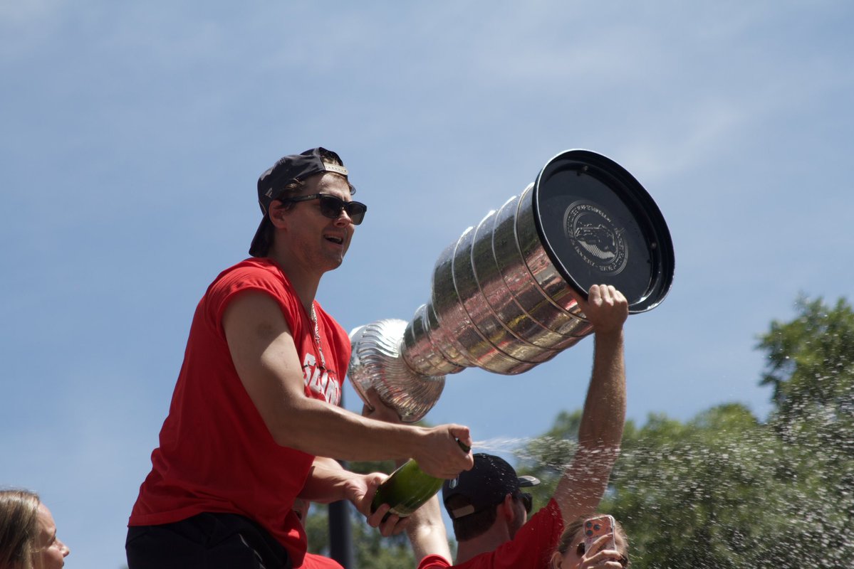 FrancisConnor's tweet photo. Sebastian Aho at the Canes parade today https://t.co/52ZUV40WcQ