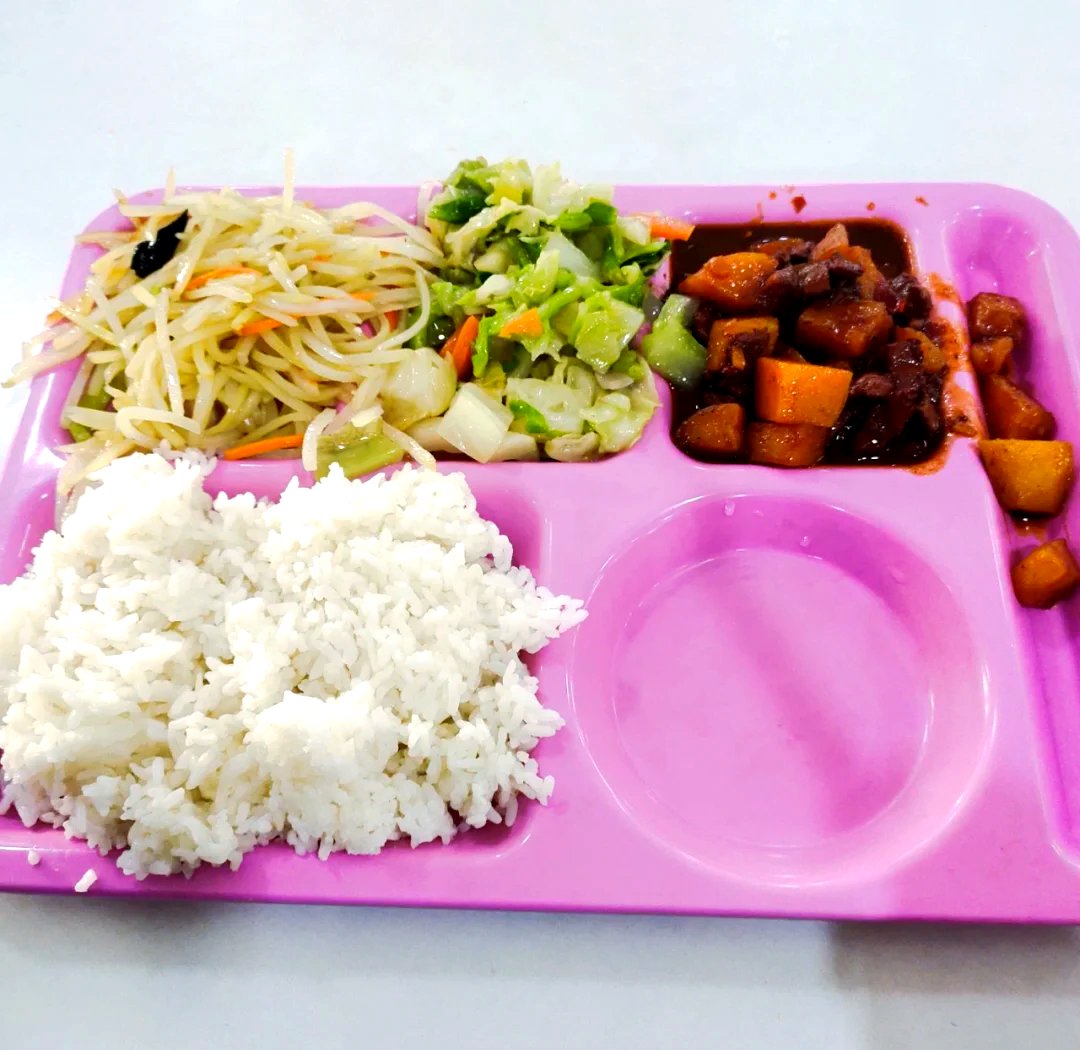 kent_n___'s tweet photo. Just grabbed a warm veggie rice bowl from the campus café—fresh, filling, and perfect for a lazy weekday lunch ， https://t.co/JXo89i3IbQ