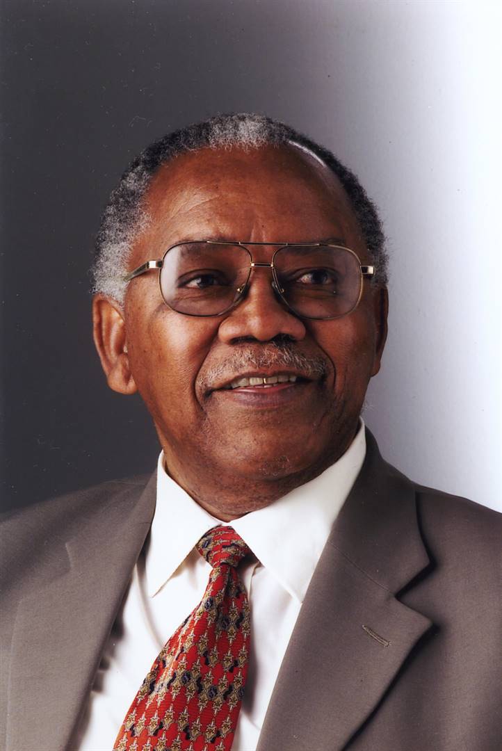 HistorySAZAR's tweet photo. South African composer, choral director, and professor emeritus of African languages - Professor James Steven Mzilikazi Khumalo (1932 – 2021), was born on this day in 1932. Image Source: SAMRO Music Archive https://t.co/2cCMQS3HCc