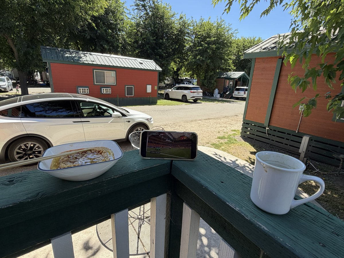 nemureshi2's tweet photo. Instant noodle, coffee and WC soccer on iPhone for a long weekend runaway.
#worldcup2026 https://t.co/RlfGOGQruh
