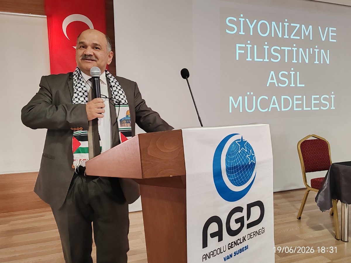 agdvansubesi's tweet photo. Siyonizm tehlikesini detayaları ile anlatan Araştırmacı Cihad YAVUZ hocamıza sunum için teşekkür ederiz. https://t.co/8k2ZKFfqnP