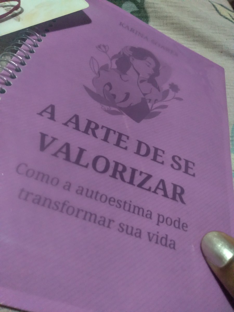 licevi__'s tweet photo. 📖🤍

Alguns livros que têm me feito companhia nos últimos dias.

Entre páginas, reflexões e aprendizados. 🌷 https://t.co/ZyqzOIR2Cj