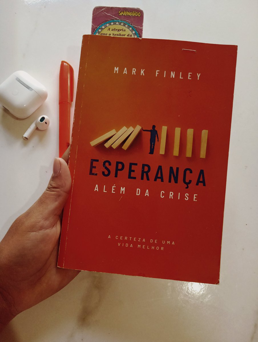 licevi__'s tweet photo. 📖🤍

Alguns livros que têm me feito companhia nos últimos dias.

Entre páginas, reflexões e aprendizados. 🌷 https://t.co/ZyqzOIR2Cj