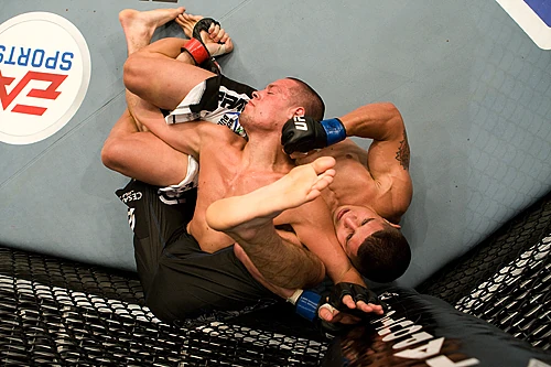 Mik3whit's tweet photo. @joestevenson puts on a grappling clinic to beat a young Nate Diaz via unanimous decision. 🥋 https://t.co/ruA3MJUGGW