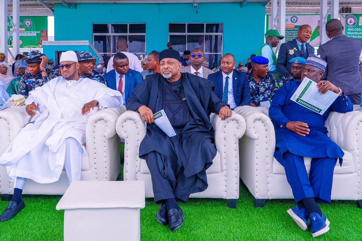nadfng's tweet photo. NADF Begins Distribution of 100,800 Fertiliser Bags to 25,200 North-West Farmers

The National Agricultural Development Fund (NADF) has commenced the distribution of 100,800 bags of fertiliser to 25,200 smallholder farmers across Kaduna, Kano, Katsina, Kebbi and Jigawa states under the Renewed Hope Farm Input Support Programme (FISP).

Speaking at the flag-off ceremony in Katsina on Saturday, NADF Executive Secretary and Chief Executive Officer, Mohammed Abu Ibrahim, said the initiative is designed to reduce production costs, improve access to quality farm inputs and boost food production in line with President Bola Ahmed Tinubu's Renewed Hope Agenda.

He said each beneficiary farmer will receive four bags of fully subsidised fertiliser, while each participating state will receive 20,160 bags for distribution to 5,040 farmers identified through state governments and the All Farmers Association of Nigeria (AFAN).

According to Ibrahim, the North-West intervention forms part of a nationwide programme that will see 515,720 bags of fertiliser distributed to 128,930 smallholder farmers across the country.

He noted that the fertilisers are locally produced, traceable and clearly marked "Not for Sale" to prevent diversion, adding that NADF has also concluded plans to deploy over 1,800 extension advisory workers nationwide to support farmers with technical guidance and best practices.

The NADF boss highlighted the agency's ongoing interventions in the region, including support for over 5,000 ginger farmers affected by blight in Kaduna State and assistance to flood-affected onion farmers in Kebbi and Sokoto states.

Katsina State Governor, Malam Dikko Umaru Radda, commended President Tinubu for prioritising agriculture and described the fertiliser support programme as a strategic intervention aimed at increasing productivity and strengthening food security.

Delivering the keynote address, Minister of Agriculture and Food Security, Senator Abubakar Kyari, said the programme demonstrates the Federal Government's commitment to supporting smallholder farmers while boosting local fertiliser production.

He noted that the intervention aligns with the State of Emergency on Food Security declared by President Tinubu and is expected to contribute to increased agricultural output, job creation and improved food security nationwide.

The event was attended by senior government officials, including representatives of the governors of Kaduna and Jigawa states, ministers, lawmakers and key stakeholders in the agricultural sector.