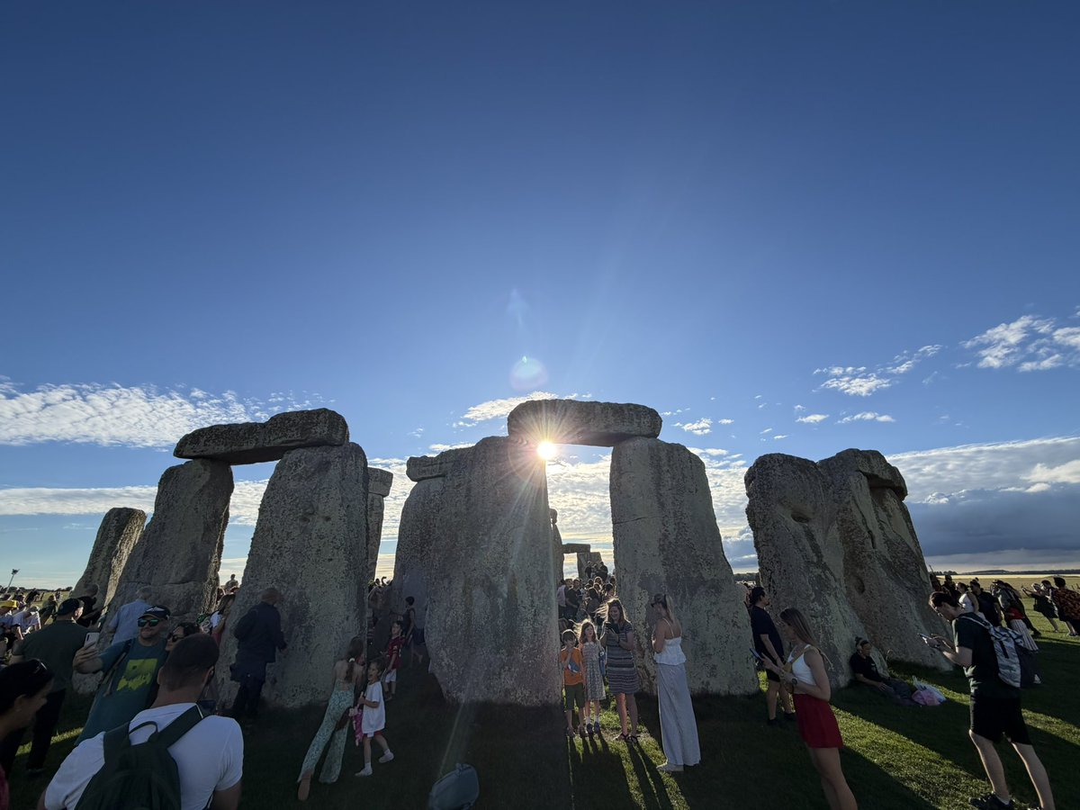 ST0NEHENGE's tweet photo. Stonehenge Summer Solstice Celebration 2026 🙏❤️ https://t.co/TmPcvB9CPX