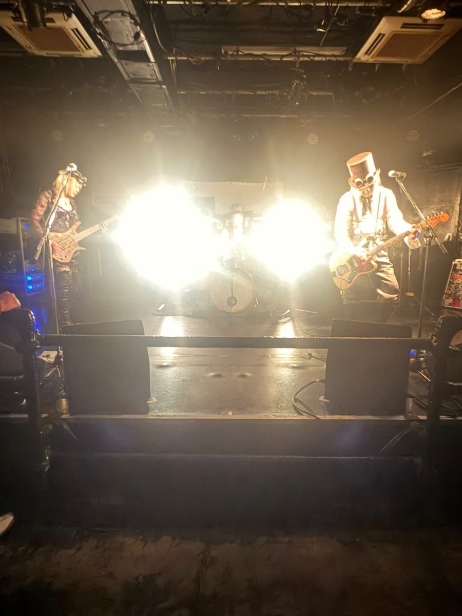 mintsatuki's tweet photo. 6/20
越谷EASYGOINGS
足元の悪い中いらしてくださった皆様
共演の皆様
スタッフの皆様
ありがとうございました！
Dorothyを今後ともご贔屓に❣️

ステキな夜でした！
 #Dorothy
 #越谷EASYGOINGS https://t.co/4leIPr7MVS