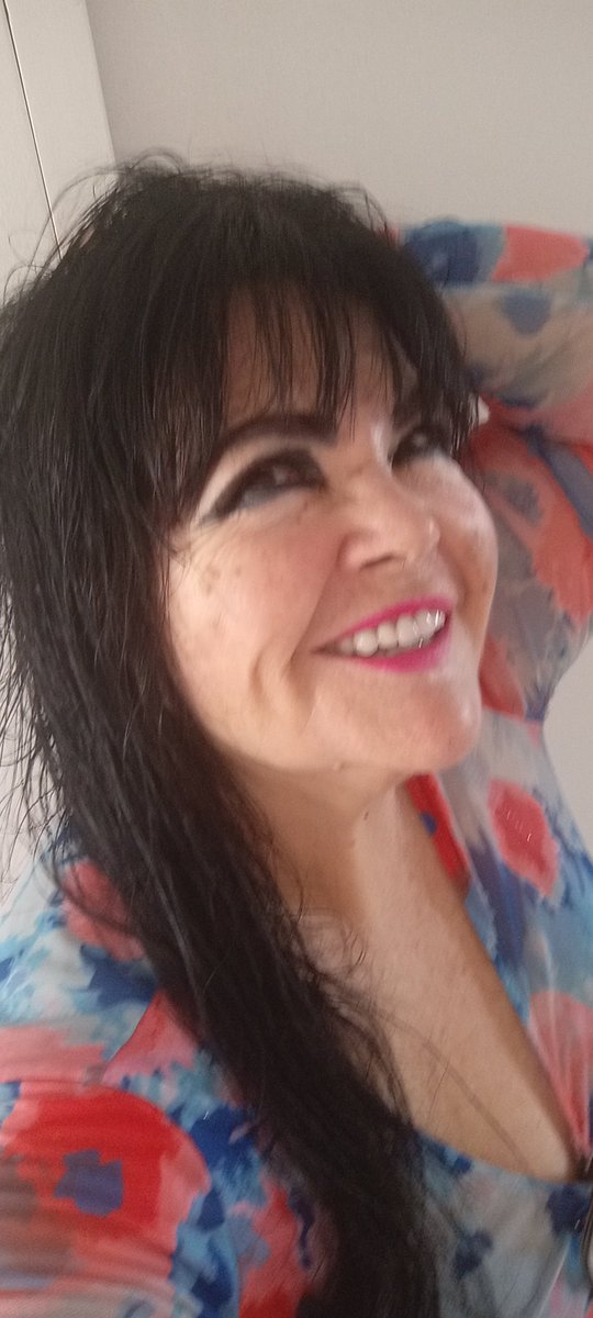 MagdalenadelaF6's tweet photo. @EntelPeru Ya inventaron tengo otra línea es fraude estafa robo tengo sólo 1 internet ilimitado móvil me quieren cobrar 2 líneas confirman su robo fraude estafa ahorita quiero mi recibo de 99.90 y no de 139.80 ok sino los denuncio y ahorita  encima x WhatsApp dicen venden datos estafadores https://t.co/CTtZwpkZej