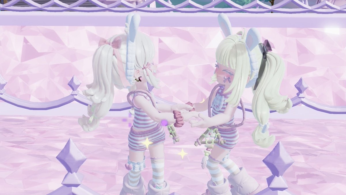 Luna 𖤐˒˒ tweet media