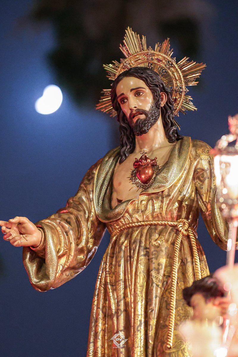 blogalcompass's tweet photo. Llama Eterna
Sagrado Corazón, amor en Nervión 

@CofradiaSCDJ @AgrupacionVR https://t.co/fu6dWA8ff2