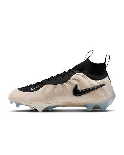 Paul_Stephens04's tweet photo. @Equipment_Guru @Equipment_Guru appreciate everything you have done to the game equipment looks great! Any chance you could these cleats? https://t.co/DIDyb4XwWG