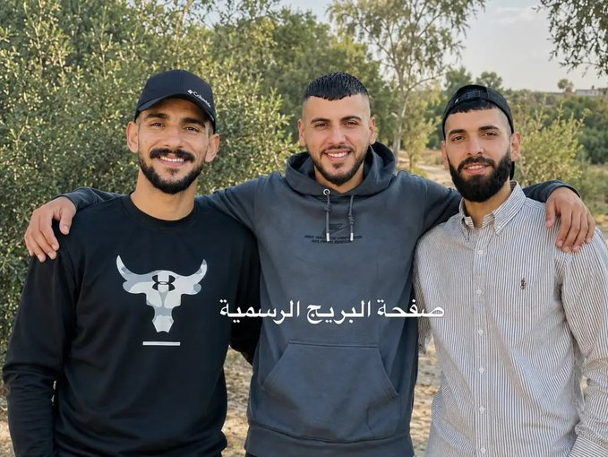 Shay_I_D's tweet photo. @95elenaO ويجب عليكم تعليمهم بشكل صحيح حتى لا يكونوا مثل أولئك الموجودين في الصورة. https://t.co/0RbKrS46FS