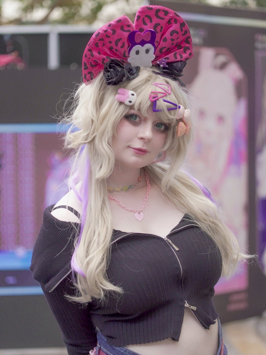 fakefrogg's tweet photo. CONGRATS ON NEW OUTFIT 
Lia u r so cool,, #Rinkaku https://t.co/tzjC8uFfUl