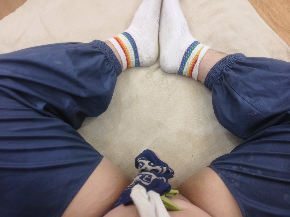 lofsher_'s tweet photo. 被雄臭洗脑了😋 https://t.co/WnVhgaH12d