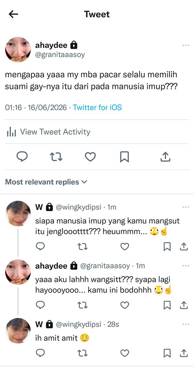 moonicta's tweet photo. #williamest few tweets 
— when pasangan lavender harus menghadapi dua bokem, hayooooyoooo https://t.co/akTQxhG8J9