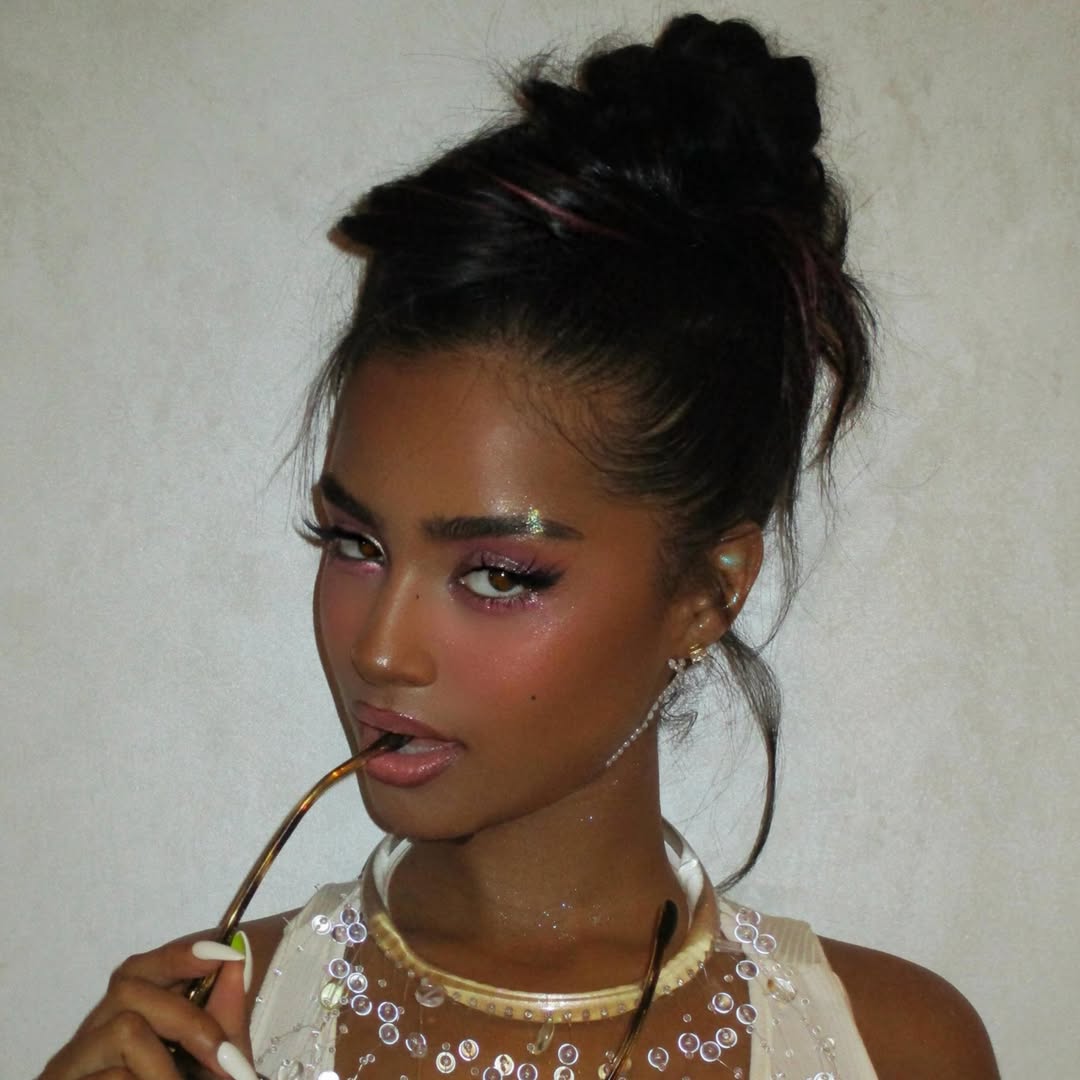 tylasgirl's tweet photo. tyla's glam by paintedbyesther https://t.co/AqY8z4L6Et