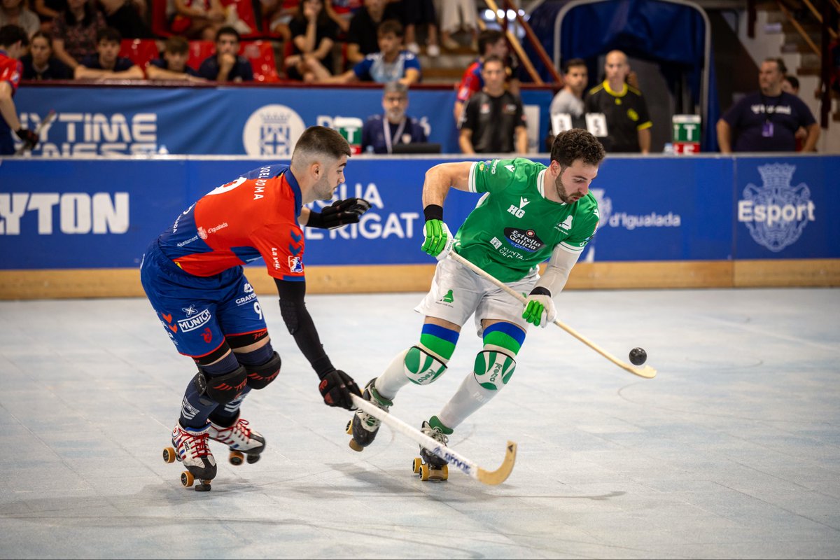 HockeyClubLiceo's tweet photo. 📸 Instantáneas do partido de onte en Les Comes.
Unha noite intensa que nos deixa xa mirando cara ao seguinte reto.
Grazas a todos os liceístas que estiveron presentes e aos que animaron desde a distancia. 💚
📷 @kiko.lareo
#HCLiceo #OKLiga #FinalPlayoff #ImosLiceo #ACoruña https://t.co/EUFj15Pl1r