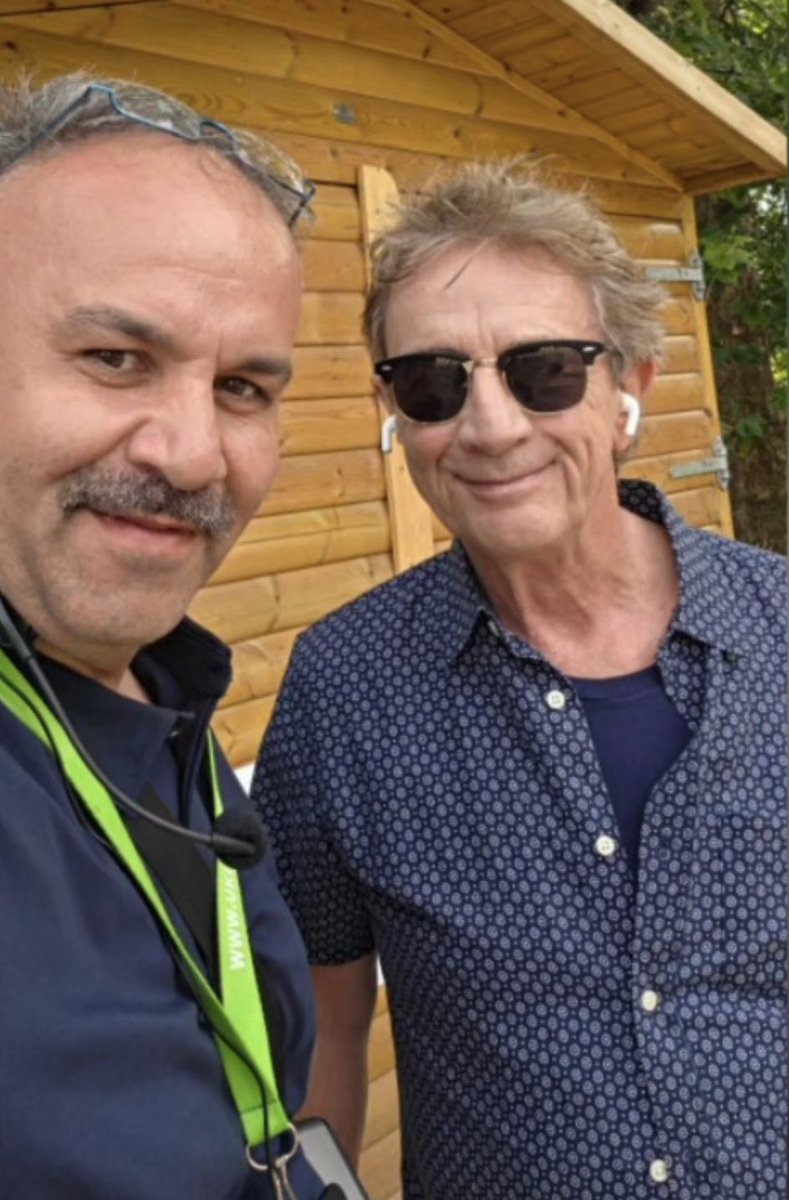 martinhayter_'s tweet photo. marty spotted out in london ❤️ https://t.co/TVr9I607tt