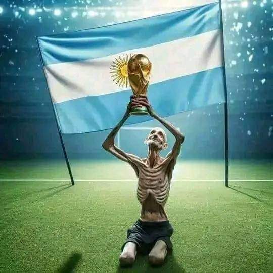 Gregatlamayc's tweet photo. @FreddyOliviery @CesarLopezSin Que viva!!!🤣🤣 https://t.co/GYLiJg4fX2