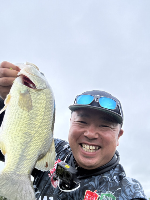MLF_Japan's tweet photo. #MLFJapan #ShoreAttackProLeague STAGE 2 #Linha CUP
今日はスロースタートながら、釣果続報が続々！
#渡辺充也 選手と #遠藤晟大 選手にキロフィッシュ!!
https://t.co/ydNVyKHUKi https://t.co/Rv00JPPWdd